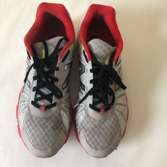 new balance 890v4 mens